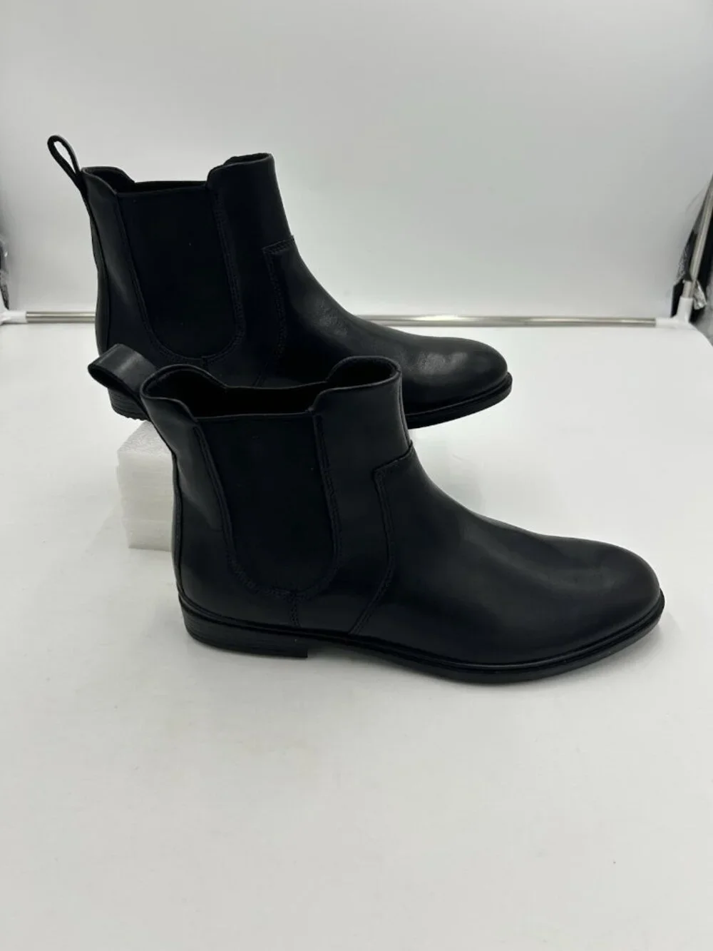 ECCO Women's Touch 15 Chelsea Black Leather Boots Size EUR 40 US 9-9.5 NEW